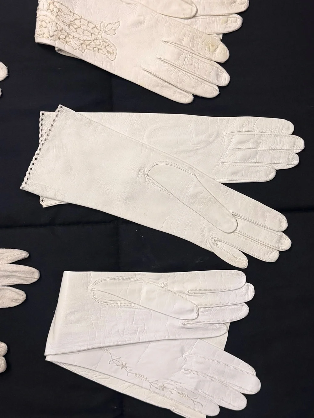 Women’s Classic Ivory Dress Gloves - Soft Neutral Pair